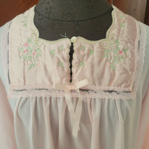 Vintage Stardust Pink Embroidered Nightgown Womens Medium - Picture 4 of 5